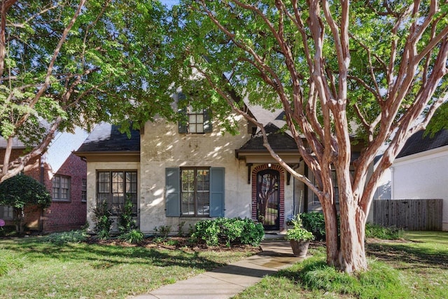 258 S Mclean Blvd, Memphis, TN 38104 - tudor house featuring stucco siding