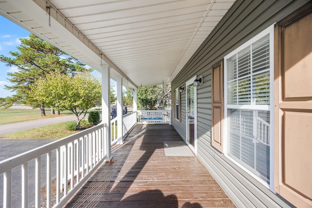 6 Laura Ln, Iuka, MS 38852 - view of deck