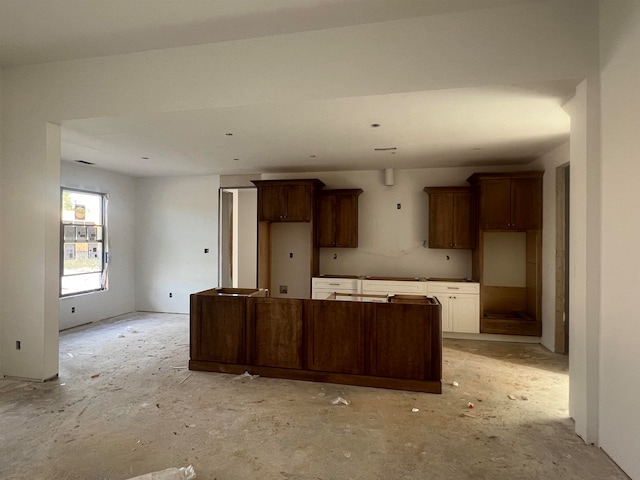 kitchen featuring a kitchen island