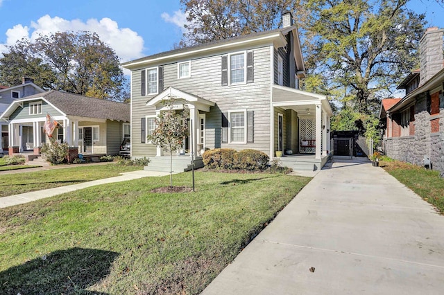 view of front facade with a front lawn