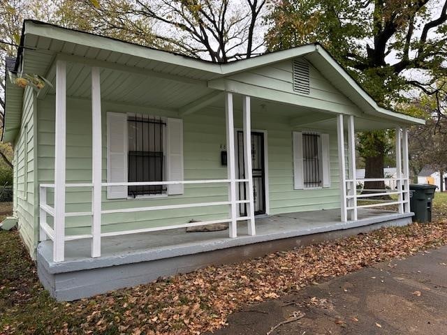 bungalow-style house with a porch