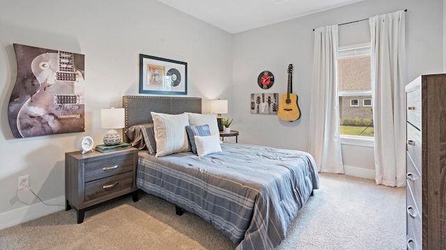 view of carpeted bedroom