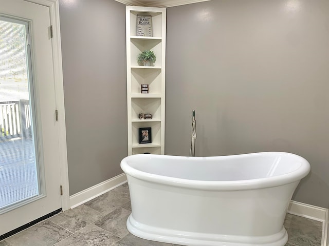 bathroom featuring a bathing tub