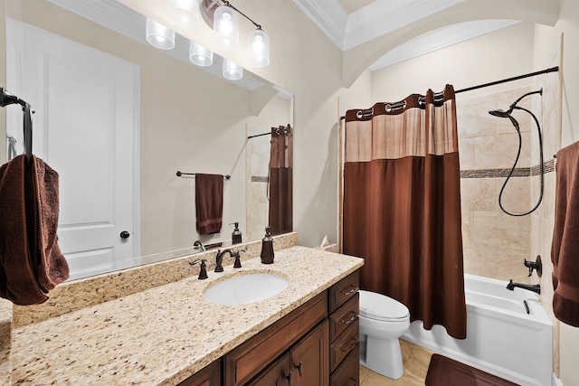 full bathroom featuring shower / bathtub combination with curtain, crown molding, vanity, and toilet