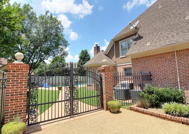 595 Kenrose St, Collierville, TN 38017 - view of gate