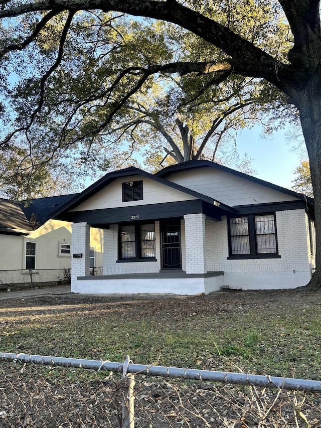 view of front facade with a porch