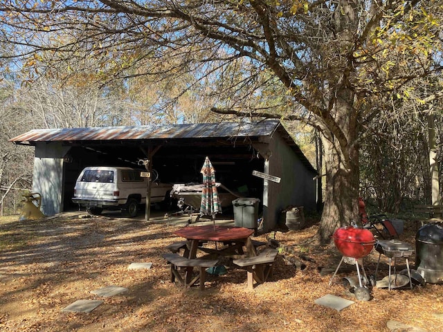 view of outbuilding