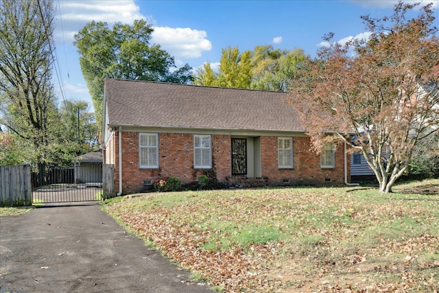 view of front of home with a front lawn