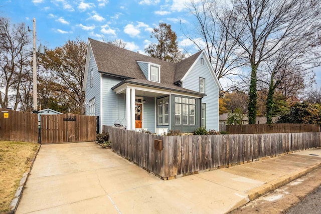 view of front of property