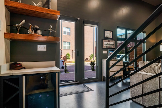 entryway featuring concrete flooring