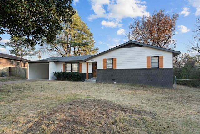 ranch-style home with a front lawn