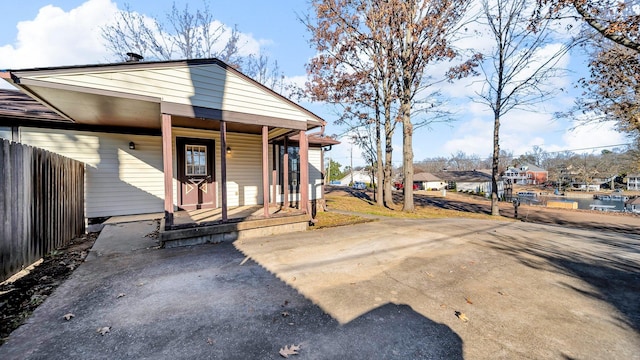 view of front of house with a porch