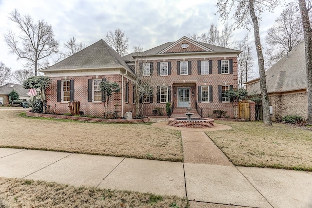 view of front of house featuring a front yard