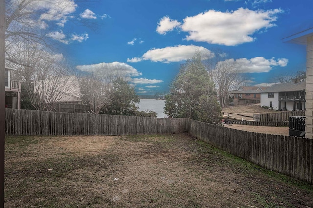 view of yard featuring a water view