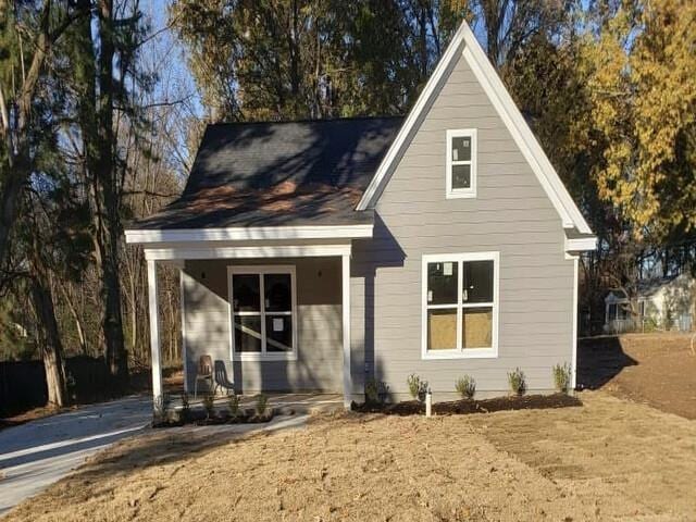 view of front of house with covered porch