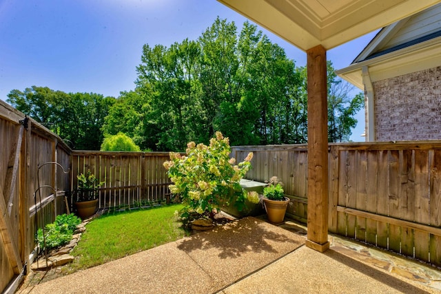 474 S Shea Rd, Collierville, TN 38017 - fenced backyard featuring a patio