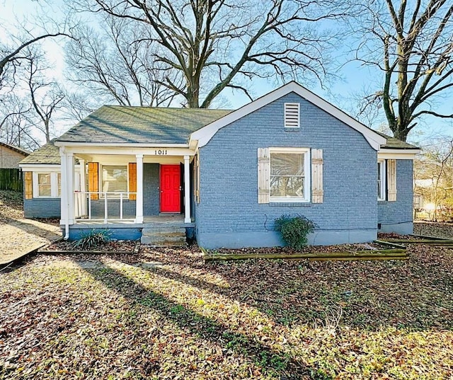 view of front of home featuring a porch