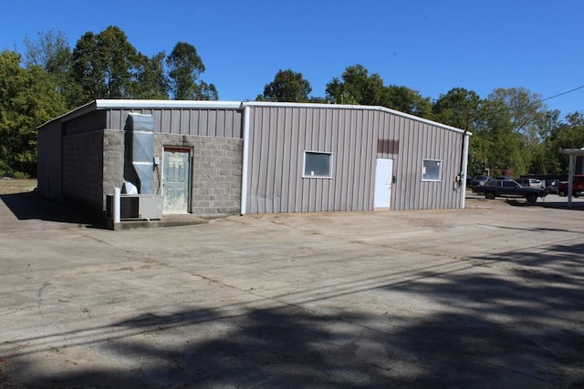 view of outdoor structure