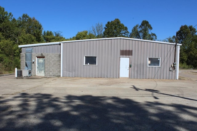 view of outbuilding