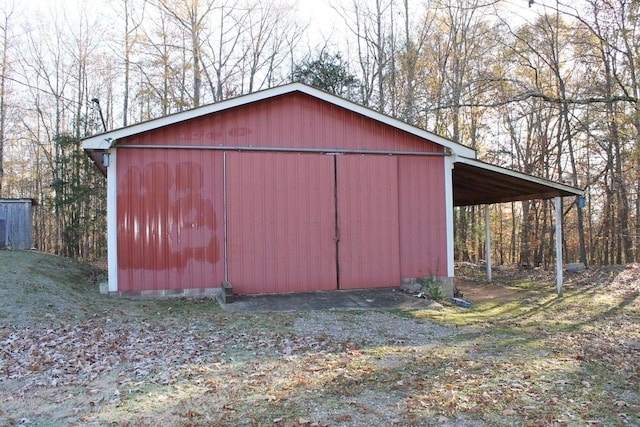 view of outbuilding