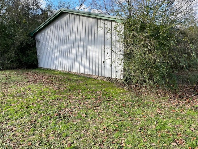 view of outdoor structure