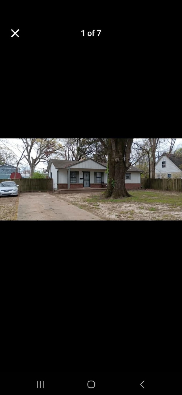 view of front of home