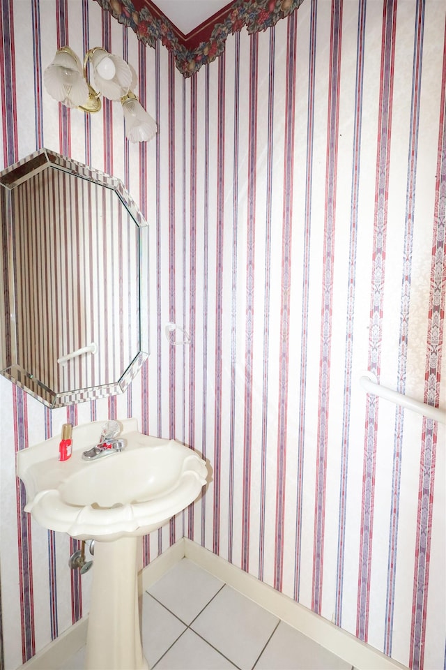 bathroom featuring tile patterned floors