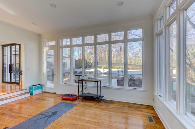 view of sunroom / solarium