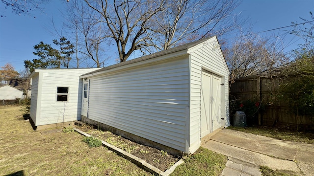 view of outdoor structure featuring a garage