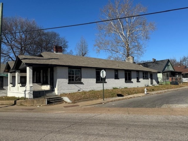 view of front of house