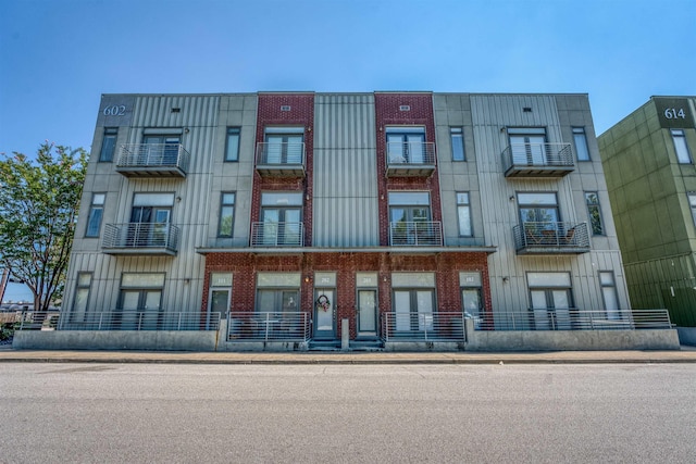 view of building exterior