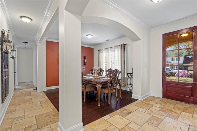 foyer with crown molding