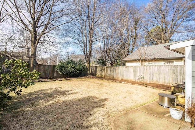 view of yard with a patio