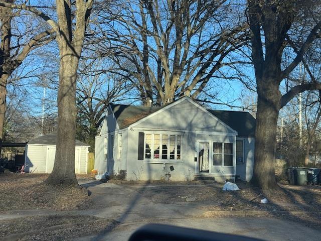 view of front of house