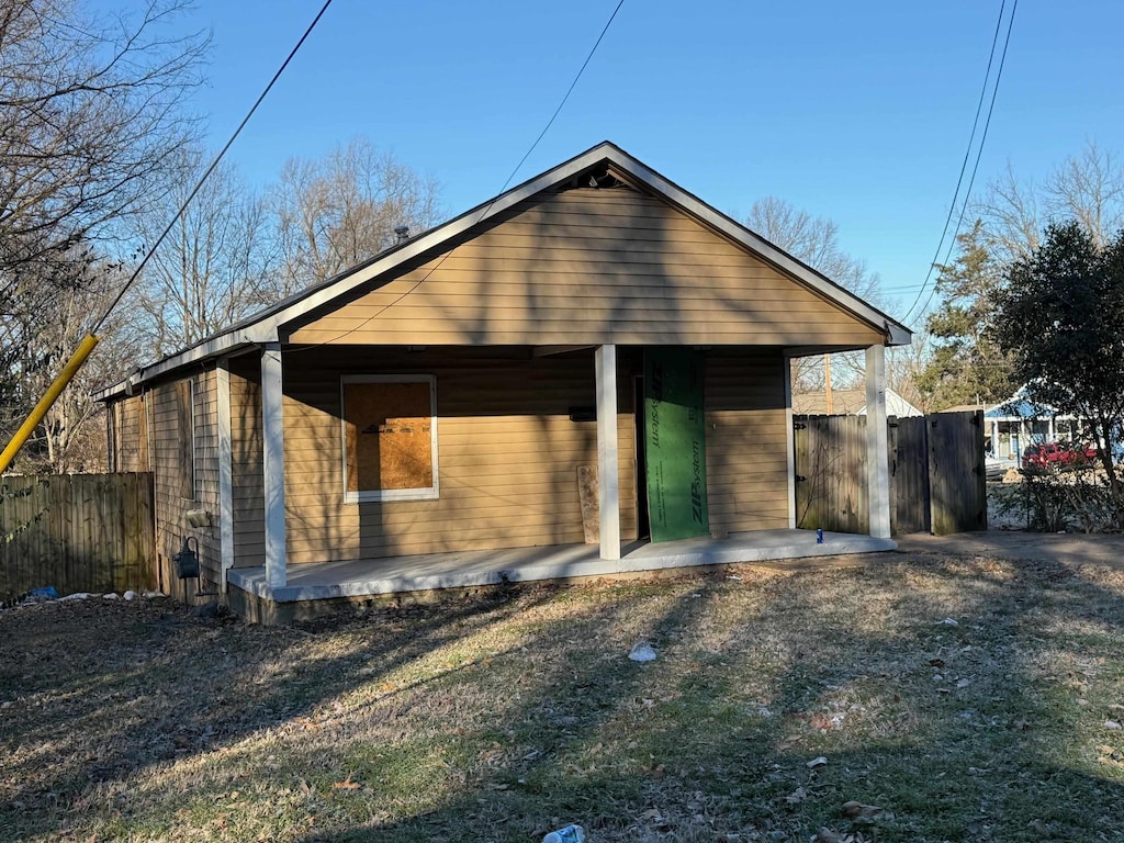 view of front of house with a patio area