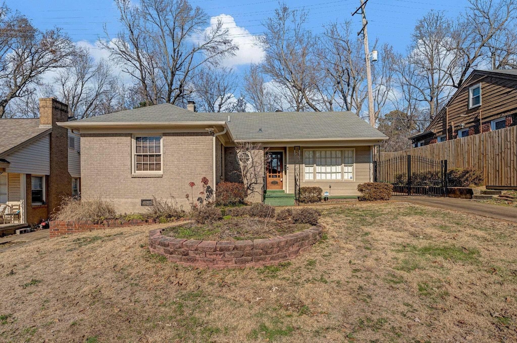 view of front of home with a front yard