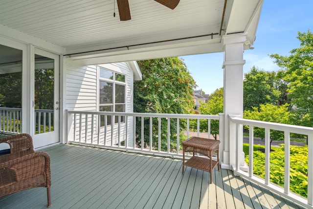 deck with ceiling fan