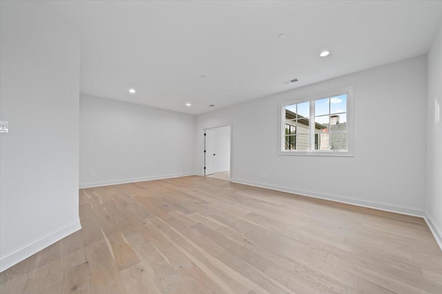 9170 Old Green Ln, Germantown, TN 38138 - unfurnished room featuring light wood-style floors and recessed lighting