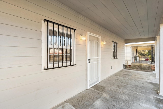 view of patio featuring covered porch