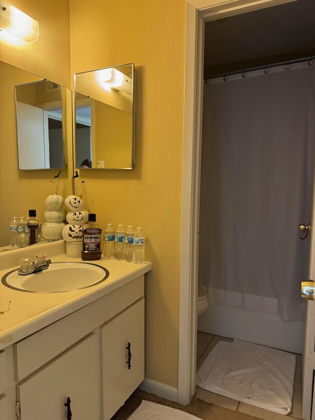 bathroom with vanity