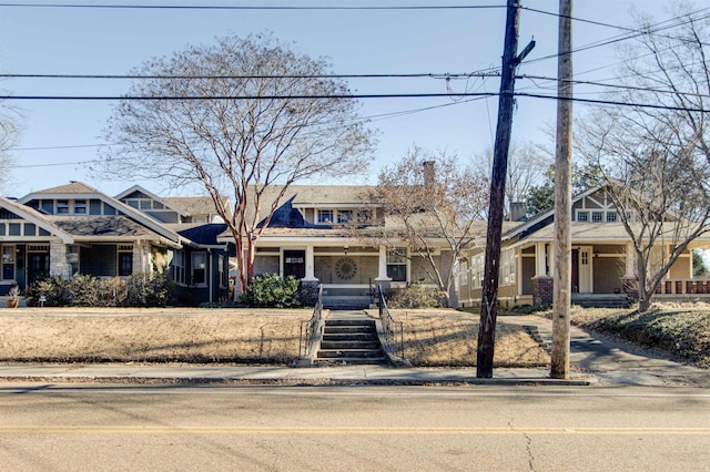 view of front of property