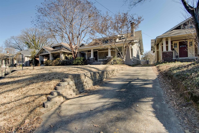 view of front facade featuring covered porch