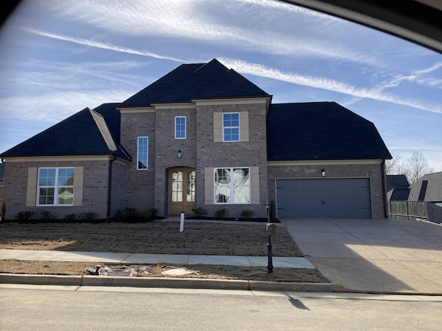 view of front facade featuring a garage