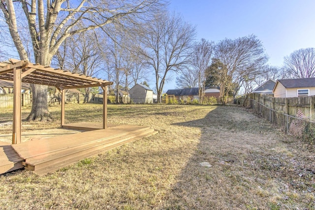 view of yard with a pergola