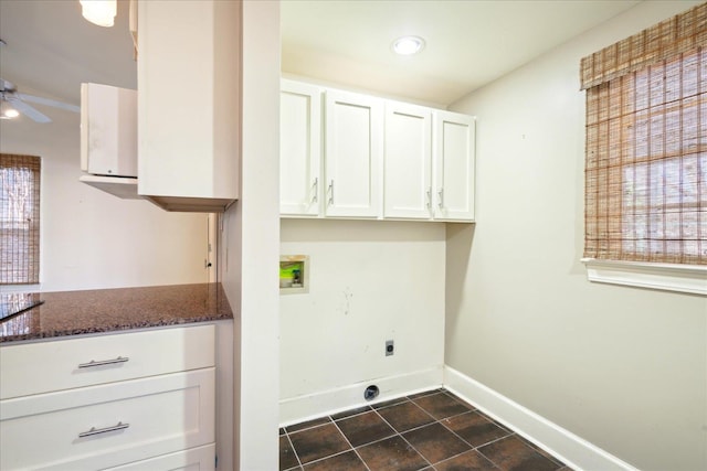 laundry area with electric dryer hookup, a healthy amount of sunlight, washer hookup, and ceiling fan