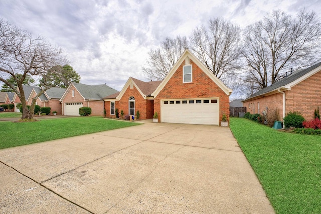 view of front facade featuring a garage and a front lawn