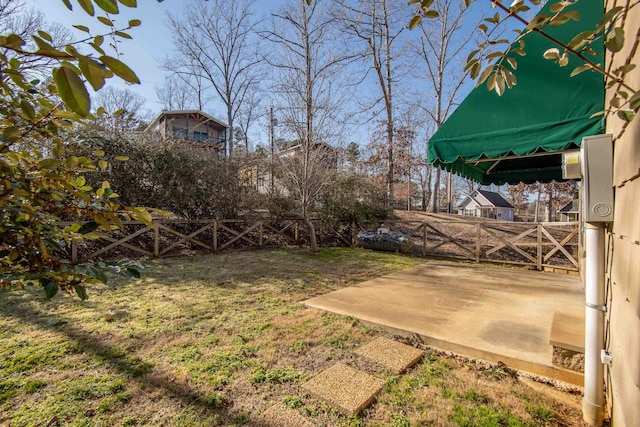 view of yard with a patio