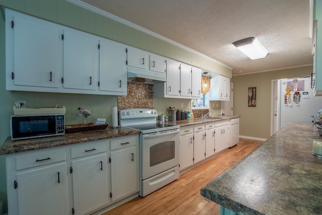 kitchen with sink, white appliances, ornamental molding, light hardwood / wood-style floors, and white cabinets