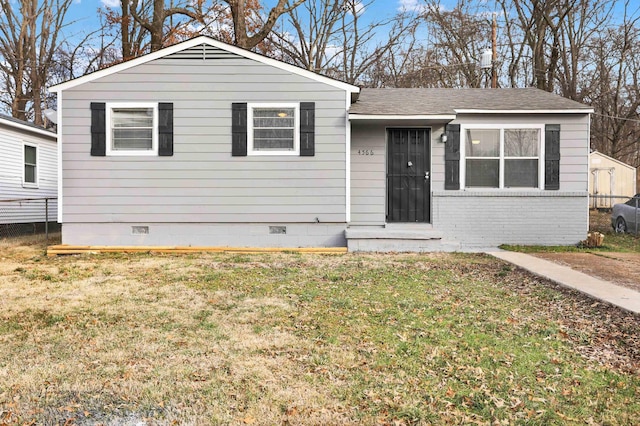 view of front of house featuring a front yard