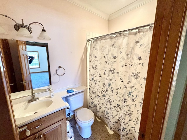 bathroom with a shower with curtain, ornamental molding, vanity, and toilet